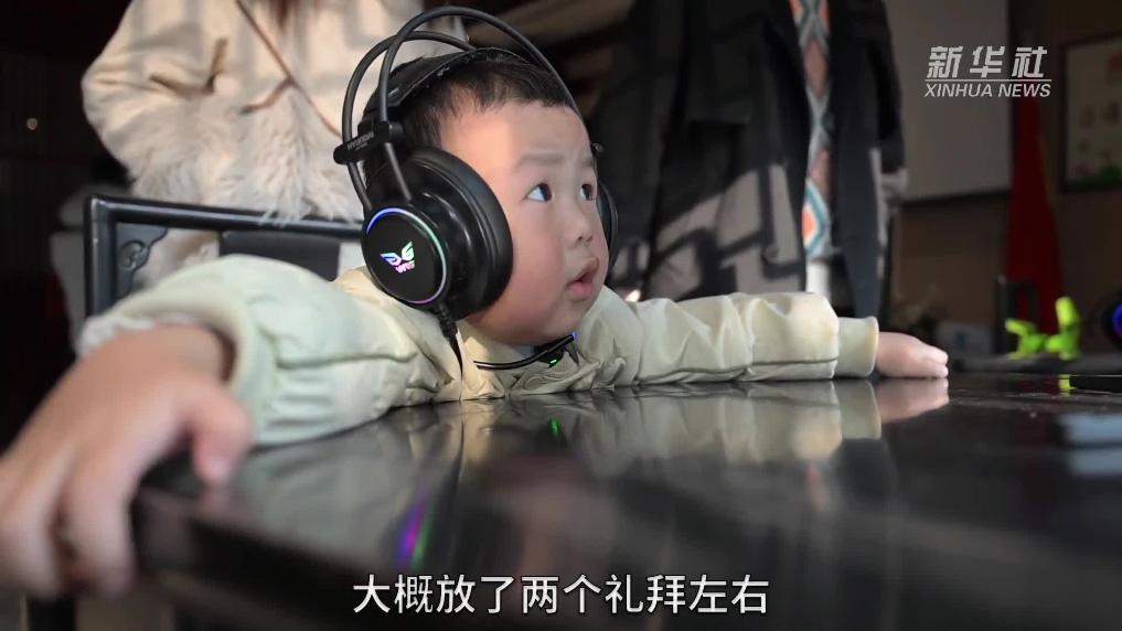 3岁萌娃熟背《滕王阁序》全家免票参观