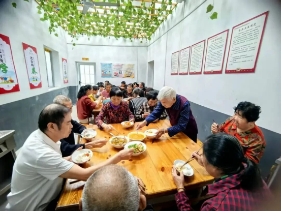 暖心守护“夕阳红”！萍乡市湘东区以改革之笔绘就养老服务新图景