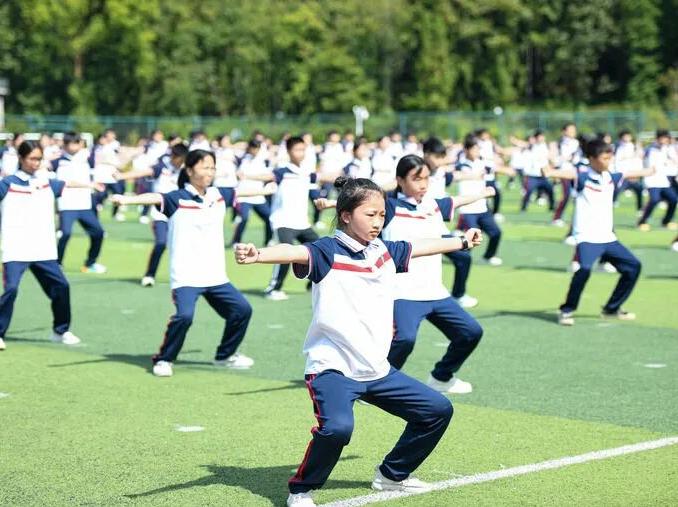 武功山下：武脉绵延似山脉